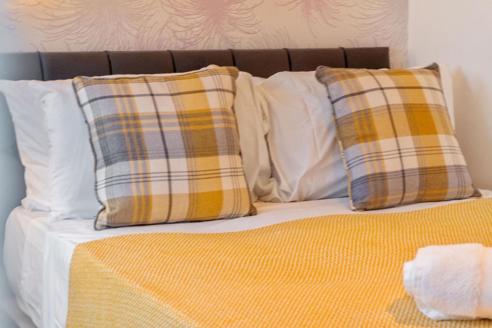 Deluxe 2-bedrooms Hideaway In Ashford, Great Location, Close To M20 Holiday home Ashford (Kent)