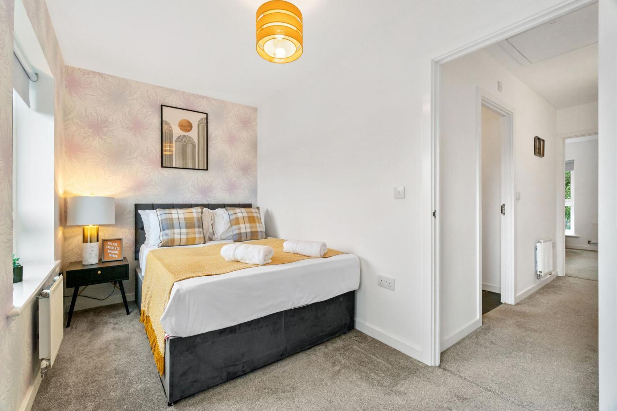 Holiday home Deluxe 2-bedrooms Hideaway In Ashford, Great Location, Close To M20 *